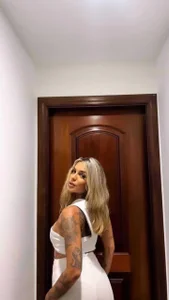 Joyce_Marshs The Blonde Edit sexfoto 1