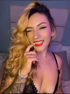 Emily_robertss OMG Emily Pic 5