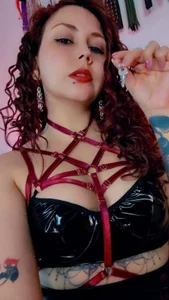 MistressErza Public  2. fénykép