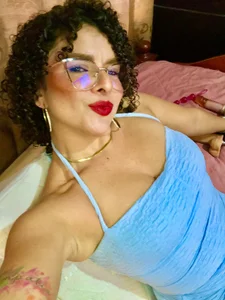 kloe-wolf Don't stop looking at me รูป  2