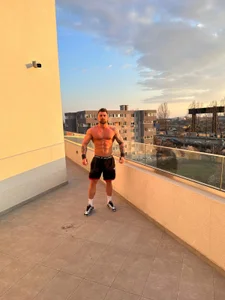 DuncanStone Some hot shots with me  7টি ছবি