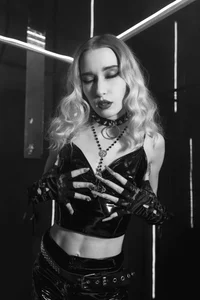 Zdjęcia amywhitenessxx vinyl PVC Goddess:  4