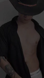 Public de Demiancat  4 photos