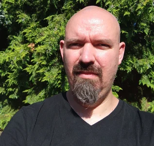 ThatUKguy79 Me Pic 6