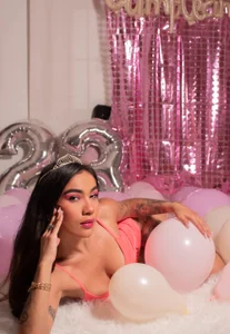 scarlet_castro Happy birthday to me 🔥 July 18th🥳 Pic