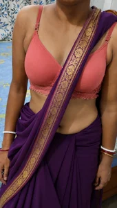 Hot_Urvashi_ Public Immagine  2