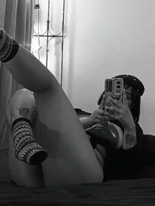 manddy_girl Piel y sombra Pic 3