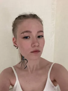 MaireLanda There's nothing under the white... will you check? Pic