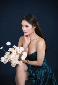 Classy Woman 💚 od Queen_Of_all_Media  2 snímek