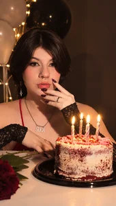bonnyvel This is my b-day Pic 5