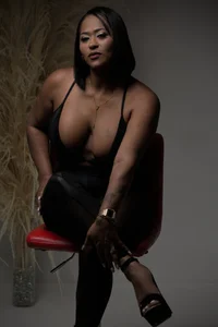 BeckyyVega 🖤😈 Foto 6