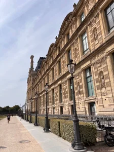 liana_kisses Parisssss🥐 Foto 9