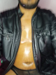 curlyguy25のPublicの枚の写真