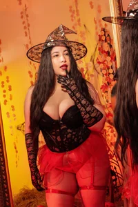 Bad Witch de Danagh_  2 Imagens