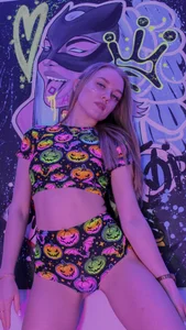 Zdjęcia Barbie_Lis Neon doll:  4