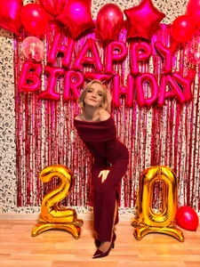 Girl_Meow18のbirthday💕の 8枚の写真