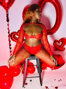 Public de emily_smith18  5 Imagens