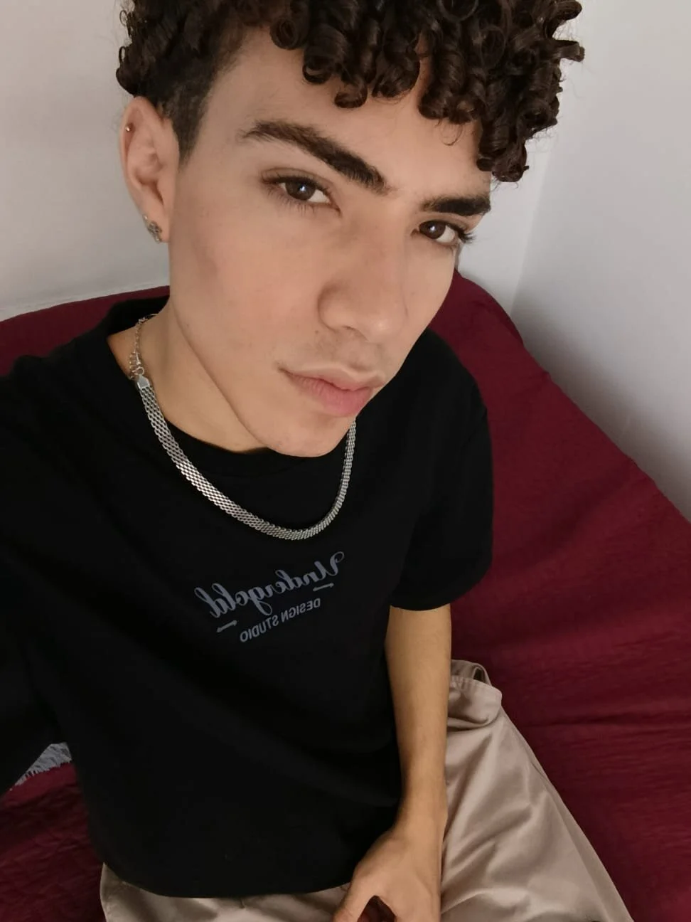 Monyel_Blake Trendaava kuva 5146