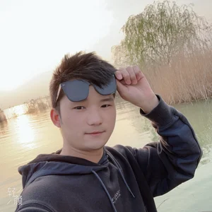 QiQi-007 完美的身材优质的脸蛋 Pic 3