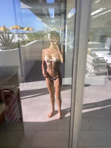 Bikini Pics👙 de ffexra  2 Imagens