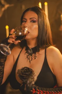 JaylaScott__ The queen of halloween Bilde 4