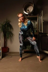 UmaTruewoman The Space Lady is waiting for her Space King Foto 3