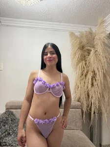 miss_aliia Meet me Hình 5