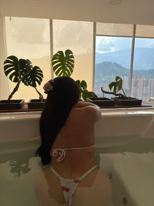 amelia_johnson1's Do you like my swimsuit?🍒 Sex Photo 3