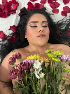 nicky_andcamil May flowers for Camil Pic 7