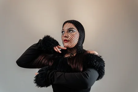 AmberGreyy_ Elegant and glamorous😎😎 Pic