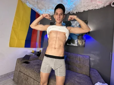 Steven_Saenz I am Steven Pic 3