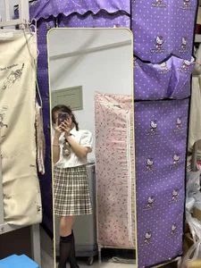 -qianqian对镜照 Bild