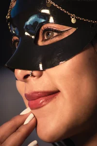 BellaFernandez__ Mask photo session 🎭 Pic 3