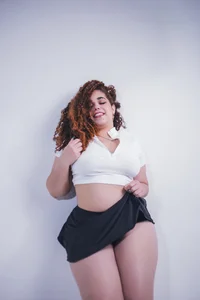 ninna_curlyのDEVOUR MY CURVESの 5枚の写真