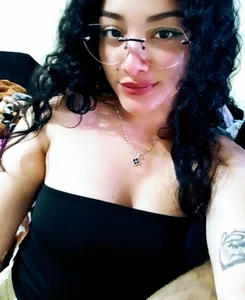 Naga slika XXX AbbyModels' 2