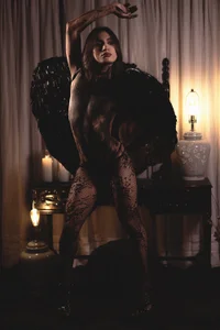 kendallLxr Halloween Pic