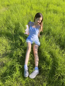 Public od BloomyBloom  3 snímek