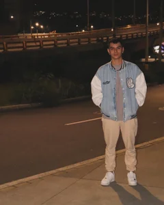 chris_suarez Hello Foto 4