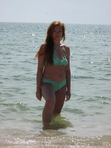 Redheadgreeneyed82 sea Pic