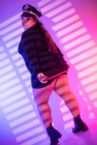 ElaBourn_ police girl  5. fénykép