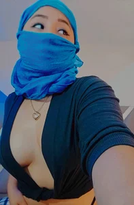 Amira_nassar Black Pic 3