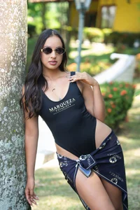 AliciaRoux Sunny fun รูป  2