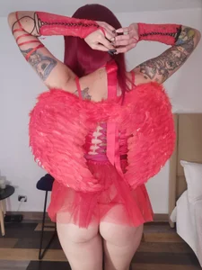 Isis-Blaze Angel Red Pic 2