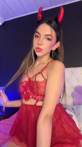 kittyblooms 😉 If you like daring women, you've come to the right place. Poză 7
