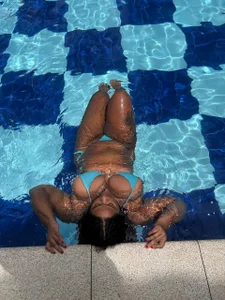 Just_Gissellex Public Immagine  5