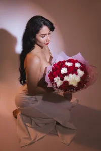 ArianaReynoldss Where roses bloom 🌹🤍 Pic 6