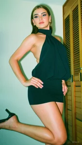 ivy-777 Public Pic 8