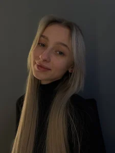 Public de ClonedAge Foto 8