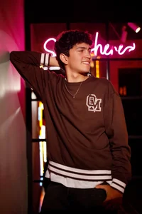 TylerWhite_ Smiles, cups and sins зображення 6