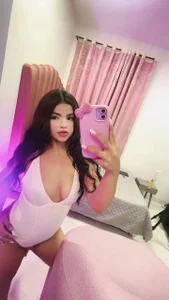 Littlee_melody18 Wild Attraction🔥 зображення 2